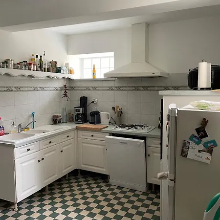 Spacious Family With River Access Casa de Férias Izaourt