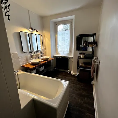 Casa de Férias Spacious Family With River Access